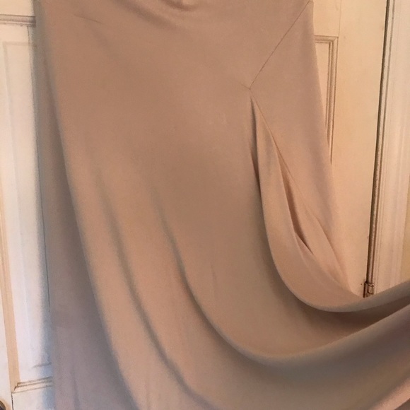 Off white skirt. - Picture 5 of 5